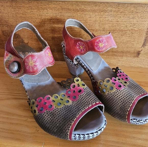 Spring Step Jacinta GRYM Sandals 8.5 39 Leather Taupe Gray Red Tweed Block Heel - Picture 1 of 12